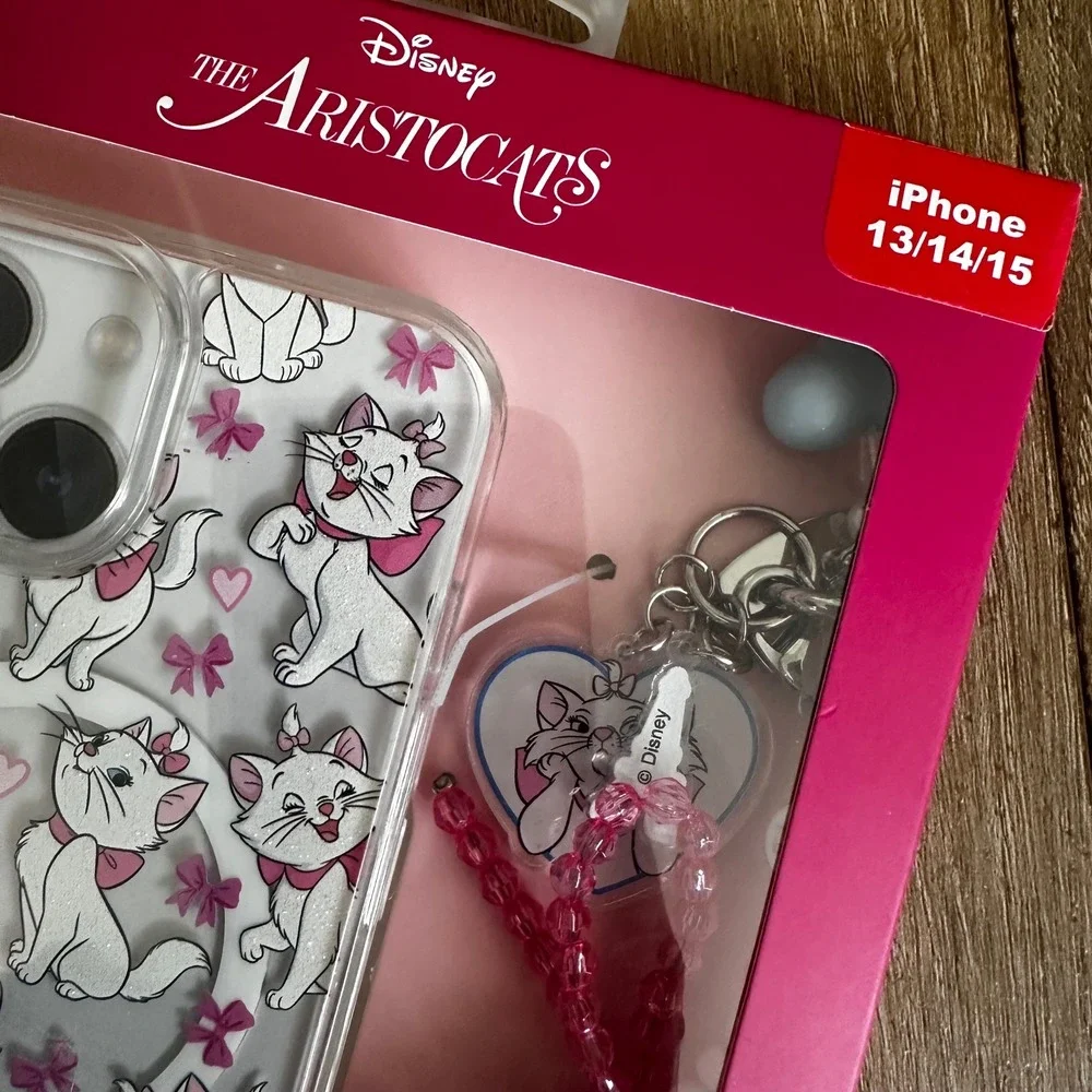 Disney The Aristocats Marie iPhone 13 14 15 Case and Charm Set Skinnydip London